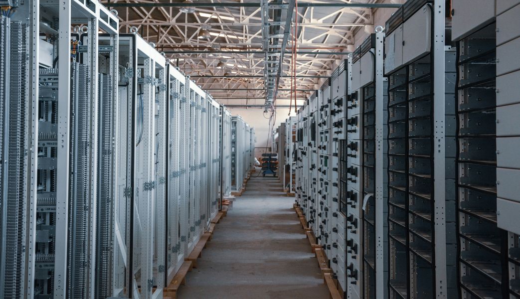 Turning non-dilutive funding into commercial progress