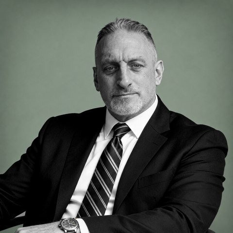 Vic Peroni headshot